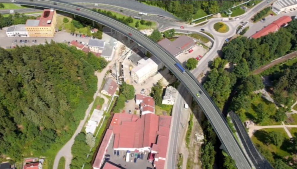 Most pøes Libereckou ulici u Brandlu